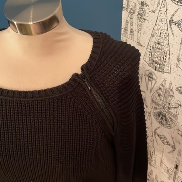 Black Victoria’s Secret PINK Zip Up Sweater - Picture 4 of 9